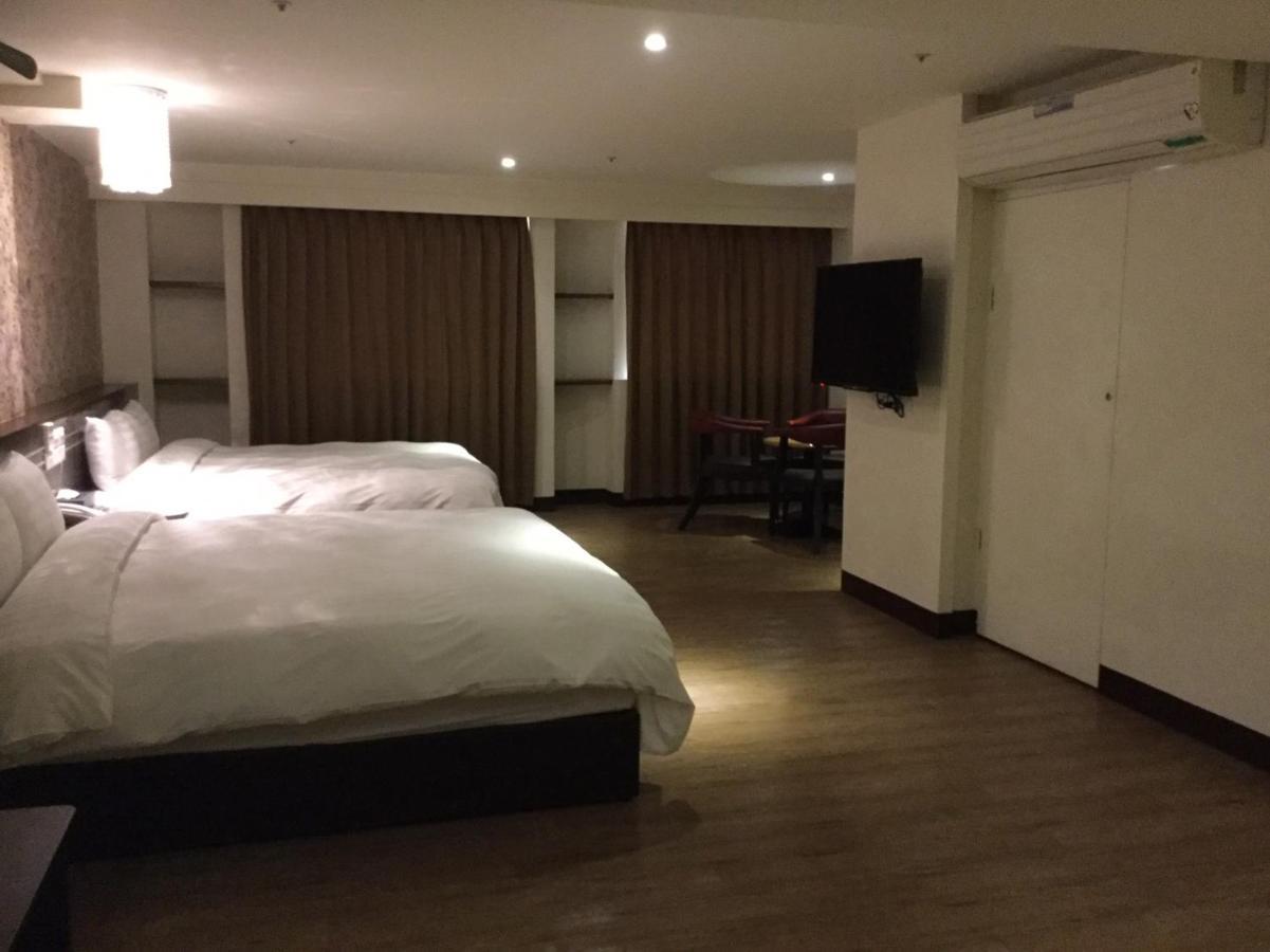 Dengfeng Milan Business Hotel Huwei Eksteriør billede